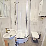 Red Czyzewskiego By Grand Apartment *