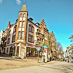 Apartment Red Czyzewskiego By Grand Sopot